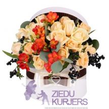 Ziedu kaste nr2: Букет из роз нр2: Flower box 2. gab. 67.00 €